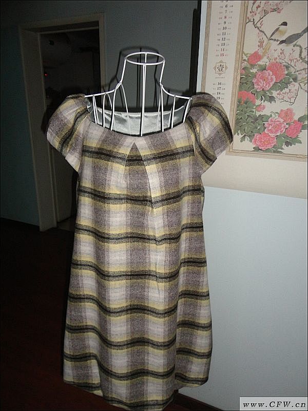 毛尼连衣裙-女装设计-服装设计