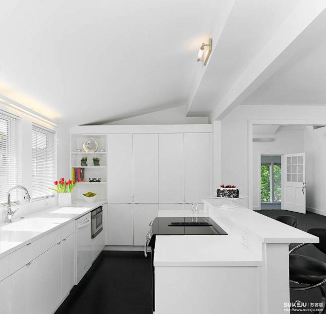 这款白色简约的现代风格开放式厨房的装修，...