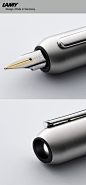 2009: LAMY dialog 3 – Lamy meets Franco Clivio The LAMY dialog 3 is an avant-garde twist-action fountain pen with a palladium finish, whose rhodinised 14-carat gold nib retracts with a gentle turn of the barrel.