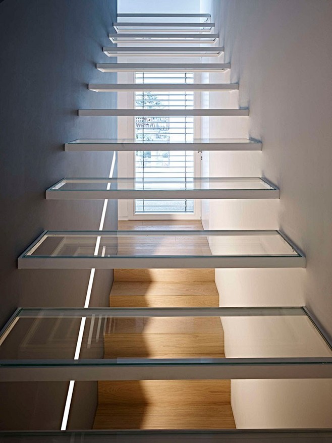 See-through stairs