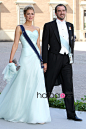 希腊王妃Tatiana Blatnik穿着阿玛尼高定 (Giorgio Armani Prive) 抹胸丝质礼服参加瑞典公主婚礼！_Giorgio Armani