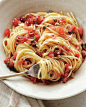 Pasta with Fresh Tomatoes, Basil, Garlic, Olive Oil, and Parmesan Cheese. #赏味期限#