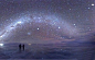 乌尤尼盐沼，著名的“天空之镜”，浩瀚星辰尽数化入眼中，有生之年一定要去一次。|摄：nullnul7