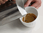 咖啡拉花（Latte Art）——只有不停的重复的坚持，你才能拉出漂亮的图案。