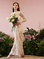 #FD Brand# 英國定制服裝品牌Hermione de Paula，為新娘量身定制專屬的婚紗，以精緻細膩的刺繡虜獲女人的心。