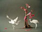 吉泽章，日本栃木县出生之折纸艺术家，是日本以折纸进行艺术创作的第一人。吉泽章开创了许多折纸技术，包括湿折法，这被许多人认为将折纸变成了一种高雅而富有生命力的艺术形式。他对折纸艺术的全球普及起到非常积极的作用，被誉为“折纸之父”。