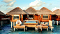 马尔代夫特有的水上屋，每一幢都是独立的别墅，也是您观赏印度洋美景和落日余晖的好地方。zanadu.cn