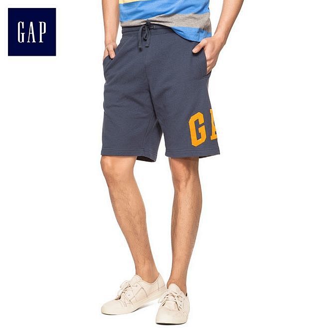 Gap徽标抓绒舒适运动短裤