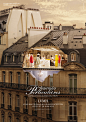 LVMH集团Special Day邀请函：破墙而入，见证奢侈品诞生

LVMH集团Special Day公开日的邀请函。该项目自2011年秋季启动以来，吸引了10万多个参观者。LVMH集团在期间开放40多个生产作坊，包括christian Dior位于巴黎的工作室，Louis Vuitton品牌位于法国的皮制品生产工厂等。公众可以借此机会了解集团旗下皮制品，高级定制服装，高端红酒，奢侈手表等的生产制作过程。