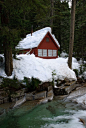 Snow Cabin, Denny, Washington
photo via charlington