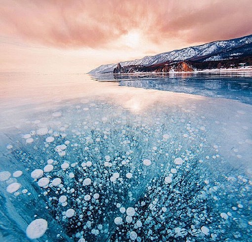 冰冻的贝加尔湖，剔透之美~