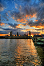 Sunset at the Houses of Parliament & Big Ben, London
伦敦 两院议会和大本钟