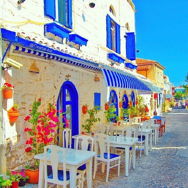 爱琴海边彩色的小镇Alacati