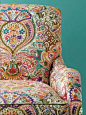 beautiful chair, wish I could find it to buy!