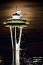 The Lunar Solstice Moonrise, Needle, Seattle, Washington, USA 西雅图，华盛顿，美国