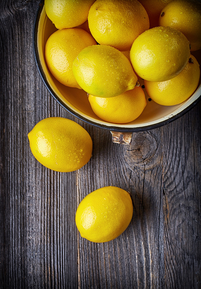 Lemons on Behance