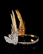 卡地亚 Cartier 1935年为 Roxburgh 公爵夫人制作的这顶名叫 “Valkyrie Cartier Diamond Tiara” 的头冠，翅膀是可以拆下来的哦~ ​​​