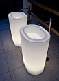 OiO – illuminated bath and washbasin from Antonio Lupi | deco NICHE