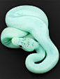 this snake is the EXACT same color as "Daiquiri Ice" ice cream from Baskin Robbins-creepy