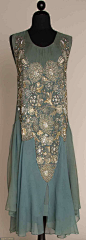 珠光宝气的雪纺连衣裙，法国，C。 1925年@designerwallace