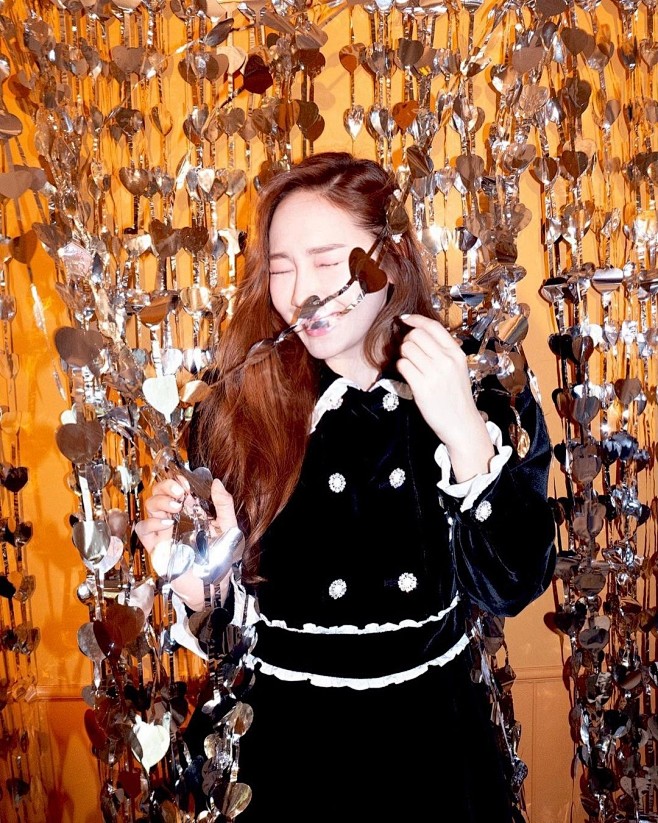 郑秀妍 Jessica
BLANC&EC...