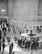 穿越时空的惊艳，百年纽约中央车站 |1930年代摄影师拍摄的中央车站和美丽的光束。