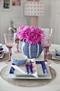 Table setting.: 