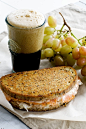 Smoked salmon for a lighter take on a heavy-duty Reuben (AP Photo/Matthew Mead) #赏味期限#