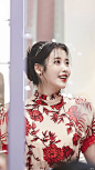 IU 李知恩 cr：__南宫_
最喜欢这两套！！太仙了♡