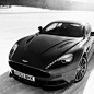 Sleek Black and white Aston martin DBS #豪车#
#超跑#