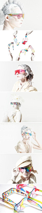 [] 创意画报社#酷设计# 炫酷潮流，你的眼镜够多彩吗？ 日本设计师 mikiya kobayashi 设计了一系列特别的眼镜，在眼镜之上装饰了各种多彩的图案和几何形状，将艺术与时尚相结合。http://t.cn/zW8bWAO来自:新浪微博