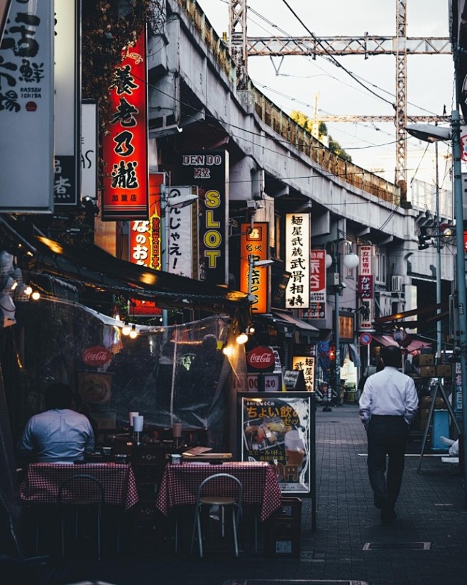 东京街头日常｜摄影师Takashi Ya...