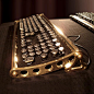 蒸汽朋克工业革命复古键盘 黄铜外框与镀铬按键