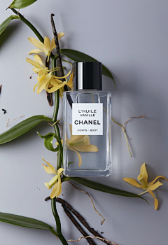 `莕菜兒采集到CHANEL