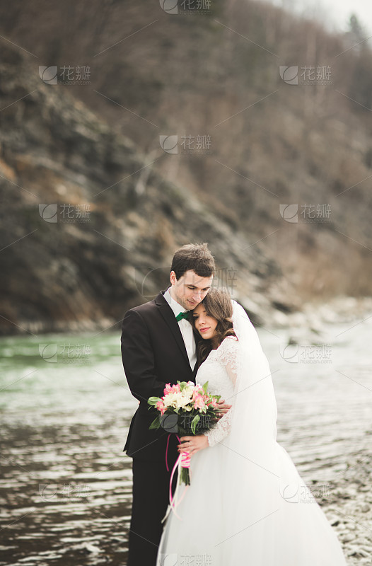 b80dc1a352b48af583b5cd3b87dc3e2ef778626717d62-F209pP