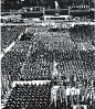 75年第四届全国代表大会在北京召开丽江各族人民在红太阳广场举行
