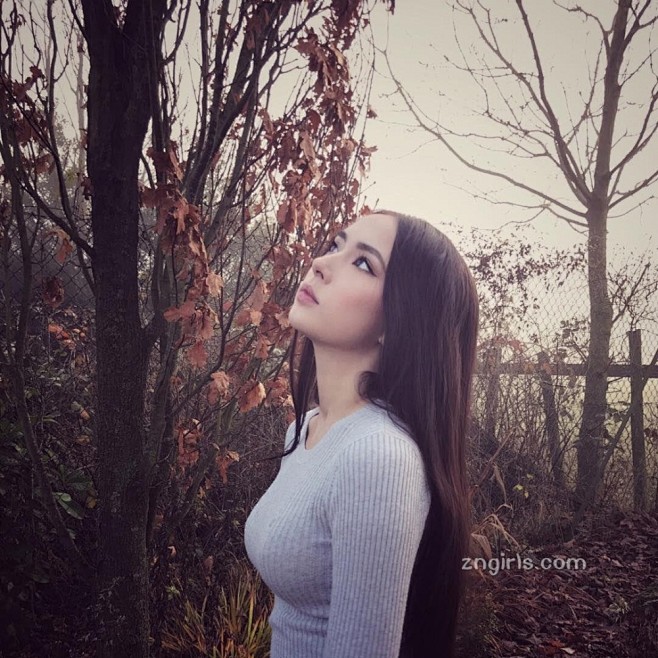 泰国美女lunaploy性感比基尼写真