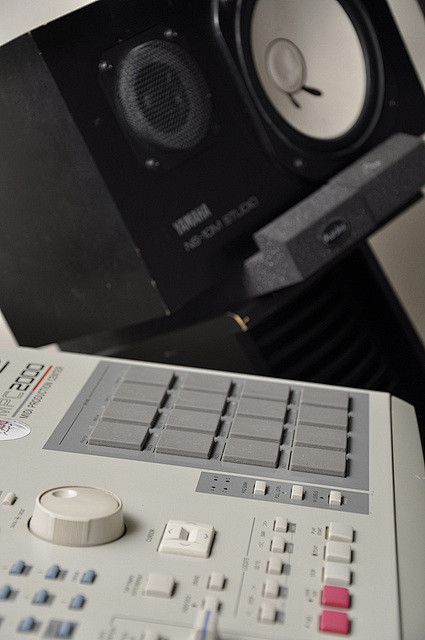 m0nopoly:

akai mpc ...