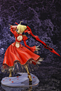 Fate/EXTRA セイバー・エクストラ | KOTOBUKIYA : 対戦型ダンジョンRPG『Fate/EXTRA』に登場する、赤い衣装を纏った「セイバー」を、ムックの表紙を飾ったイラストを基に商品化！