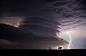 闪电：这个巨大的超级气旋摄于内布拉斯加州和堪萨斯州的边境地区，2012年6月22日。 （詹尼弗・布林德利/《国家地理》旅行者摄影大赛） #摄影#