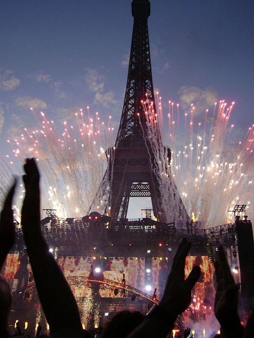 我梦想去的巴黎，我梦中的埃菲尔铁塔 唯美...