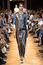 Paco Rabanne Spring 2019 Ready-to-Wear Fashion Show : The complete Paco Rabanne Spring 2019 Ready-to-Wear fashion show now on Vogue Runway.