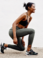 Free People Moonshadow打底裤 : Moonshadow打底裤 | 这款打底裤专为便于运动而打造，最适合穿着参加瑜伽课或在健身房锻炼。折叠腰部，裤脚有柔美女性镂空设计。