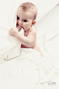 title:天使容颜
 text:Photograph baby girl by Mitu Cristi on 500px
 creatTime:2012/3/3 下午4:28:55
 pinsId:1754659/ fileId:867749/boardId:298417
