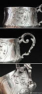 #独角鹿Antique# 十九世纪的法国上流社会，生活方式奢华精致，银器在早餐桌和下午茶会上闪耀光华，考究的浮雕，纯熟的玑镂工艺，让茶杯、糖罐与高脚樽成为一件件可以把玩的艺术品，这些精致古董银器至今仍以精湛做工，令人惊叹，有意请询w_x：dujiaolu7 ​​​​
