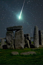 Meteor over Stonehenge by Nol de Ruiter#星空#  