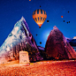 土耳其的卡帕多西亚，以他美妙的地貌闻名，也是世界上最适合乘热气球的地方之一。在俄罗斯摄影师Kristina Makeeva的镜头下，一年四季都仿佛好似在童话中一样，美得像梦。（ins: hobopeeba） ​​​​