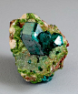 Dioptase on Duftite and Calcite: 