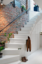 迷人的露台 白色北欧风格复式公寓设计装修效果图2013图片