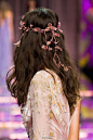Atelier Versace 2015 秋冬高级定制细节—— 繁花的背影